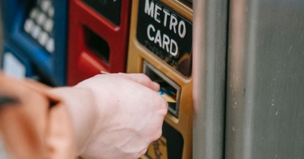 Wpłaciła 41 tysięcy złotych na konto wskazane przez oszustów