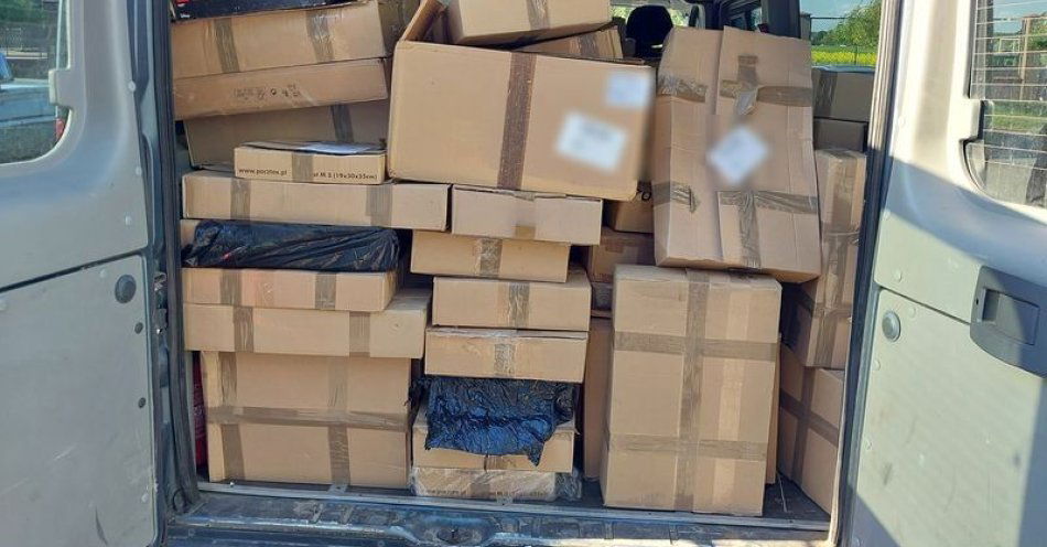 zdjęcie: Policja w Oleśnie zakończyła śledztwo w sprawie oszustw gospodarczych / fot. KPP Olesno