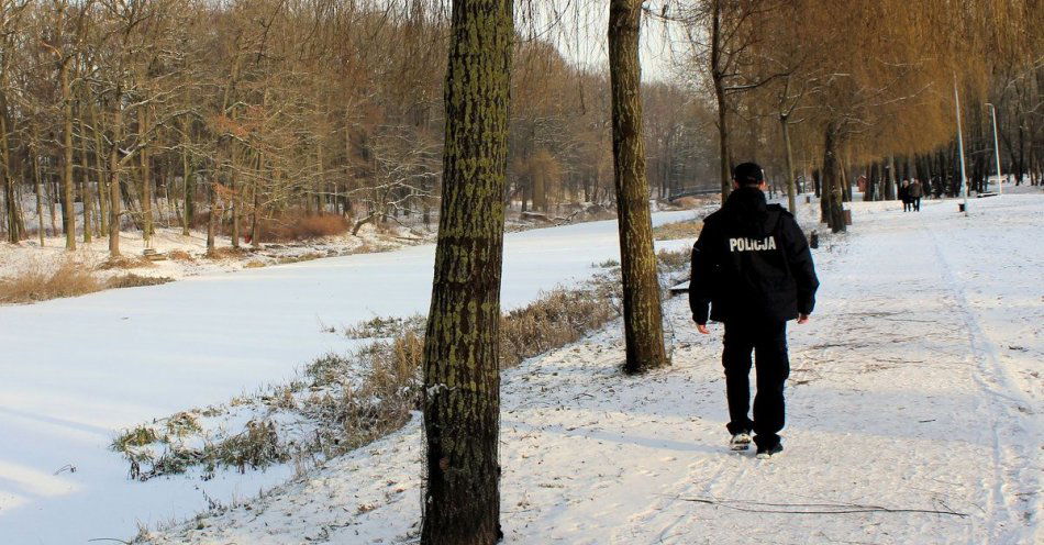 zdjęcie: Uwaga na zamarznięte zbiorniki wodne / fot. KMP w Toruniu