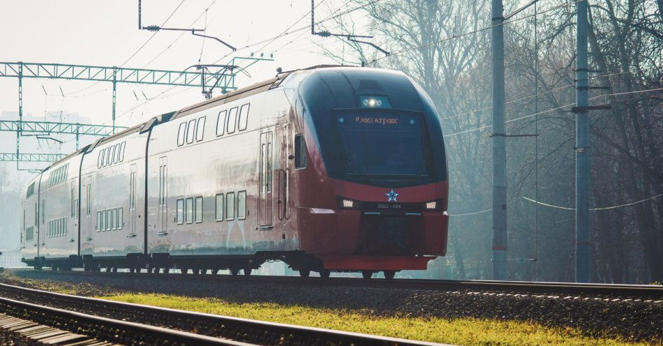 zdjęcie: Koleje Śląskie znów wprowadzą na ferie bilety za złotówkę dla dzieci / v22259273