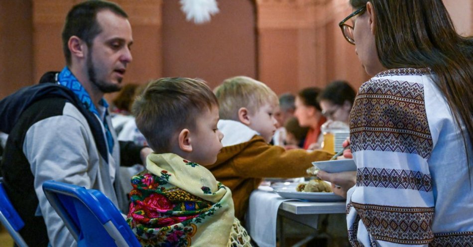 zdjęcie: Według uchodźców ukraińskich w Polsce znacznie łatwiej można znaleźć pracę / fot. PAP