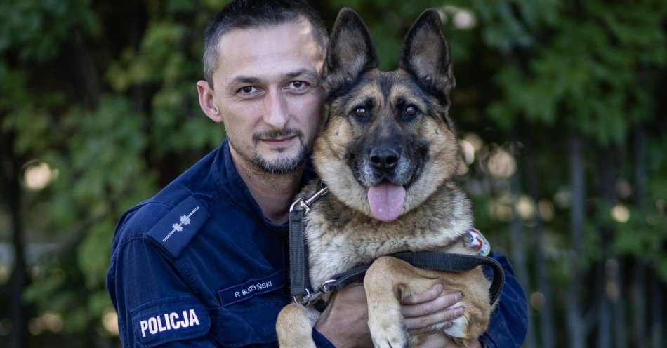 zdjęcie: Poznań – Jadąc na służbę zatrzymał pijaną kierującą / fot. KMP w Poznaniu