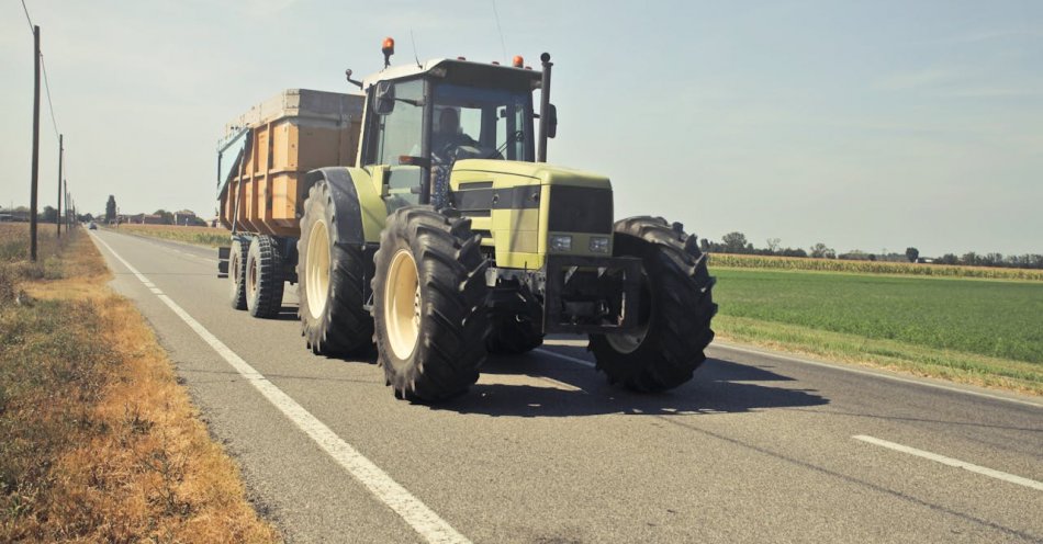 zdjęcie: Traktory znów zablokowały S3 między Szczecinem a Gorzowem / pixabay/771146