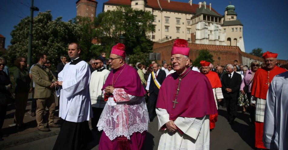 zdjęcie: Niech św. Stanisław wstawia się za Polską, Europą i całym światem / fot. PAP