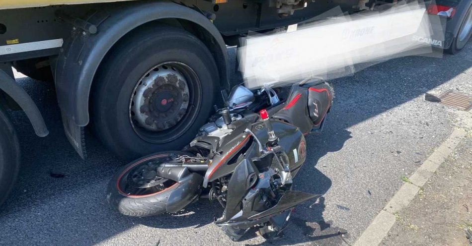 zdjęcie: Wypadek z udziałem motocyklisty / fot. KPP Świebodzin