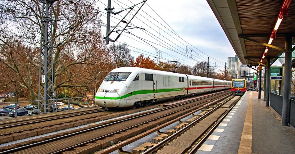 zdjęcie: W ramach korekty Polregio m.in. dwie nowe pary pociągów Strzyżów-Jasło / pixabay/5822555