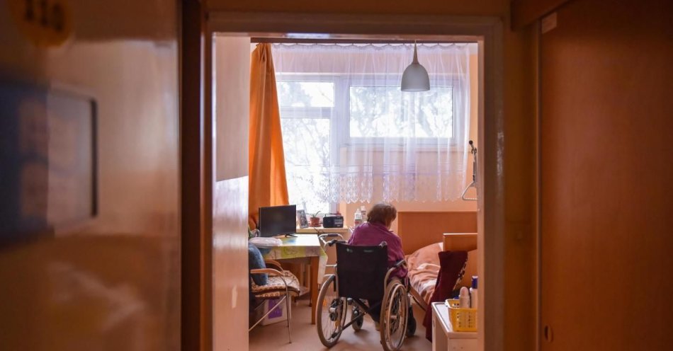 zdjęcie: Dla autysty pobyt w DPS-ie jest tym samym, czym dla osób na wózkach dom ze schodami bez windy / fot. PAP