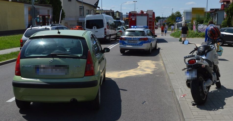 zdjęcie: Nieustąpienie pierwszeństwa przyczyną zdarzenia z udziałem motocyklisty / fot. KMP Zamość