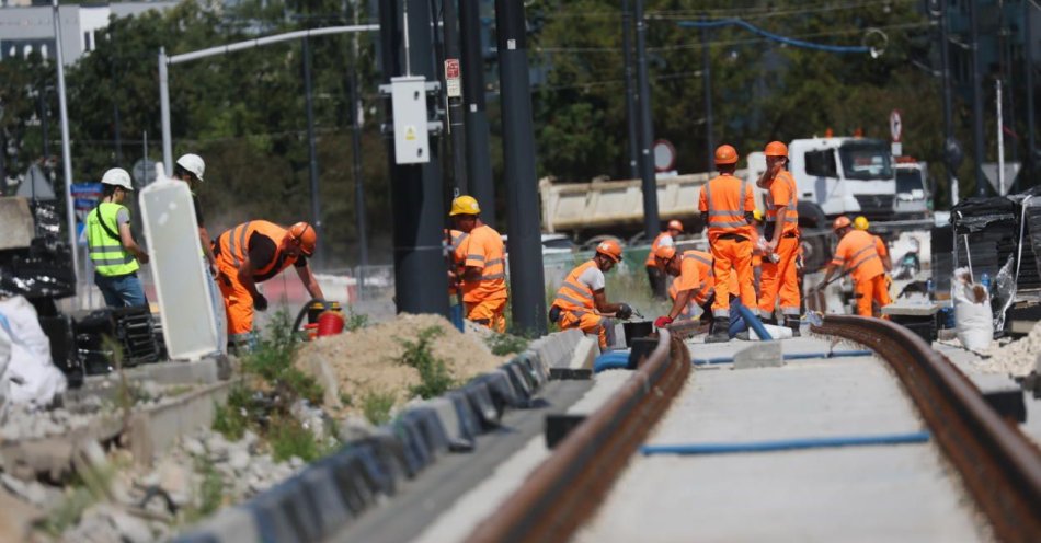 zdjęcie: Od poniedziałku tramwaje nie pojadą m.in Spacerową i Puławską / fot. PAP