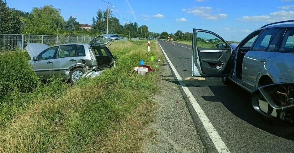 zdjęcie: Zderzenie osobówek na DK-17 w miejscowości Miączyn-Stacja / fot. KMP Zamość