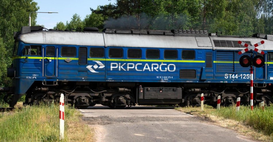 zdjęcie: PKP Cargotabor wycofało wniosek o otwarcie postępowania sanacyjnego / fot. PAP