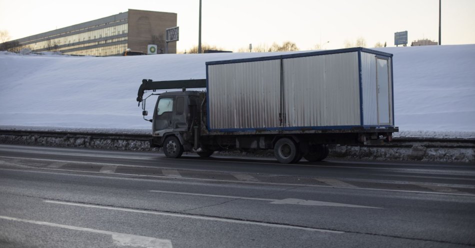 zdjęcie: Po wypadku zablokowana łącznica Warszawa - Katowice na w. Piotrków Tryb. Wschód / v15893302