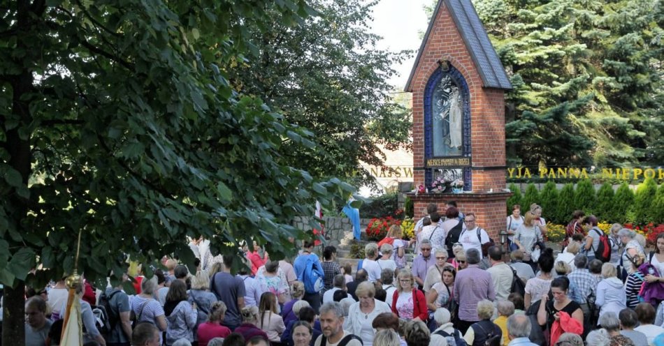 zdjęcie: W Gietrzwałdzie odbyły się uroczystości 147. rocznicy objawień maryjnych / fot. PAP