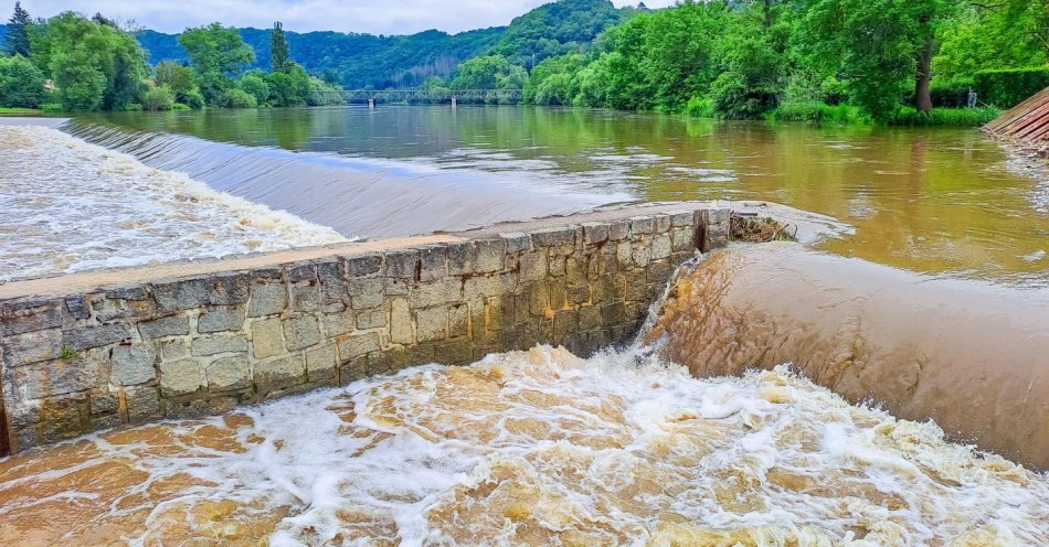 zdjęcie: Zbiorniki retencyjne są w stanie zatrzymać fale powodziowe / v47120829