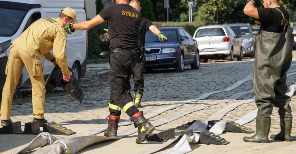 zdjęcie: Zakończyliśmy wypompowywanie wody w ostatniej gminie / fot. PAP