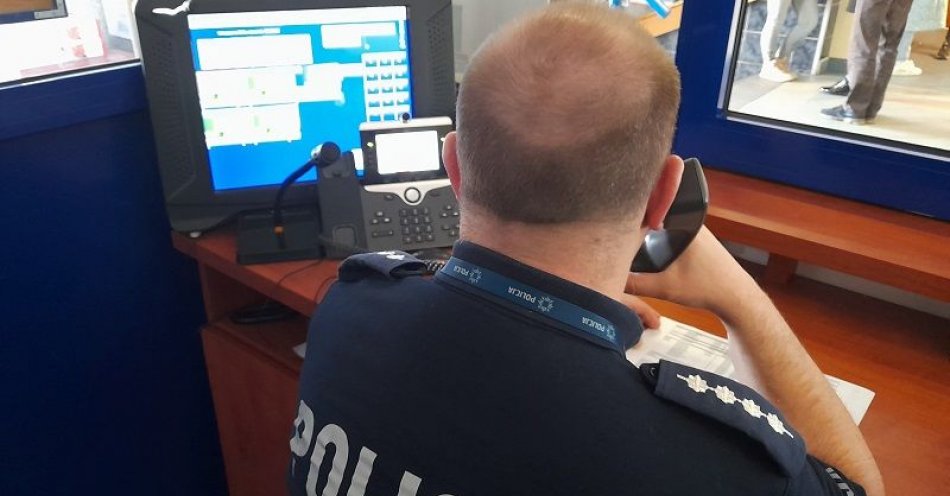 zdjęcie: Blokował numer alarmowy, bo … ukąsił go kleszcz / fot. KPP w Lęborku