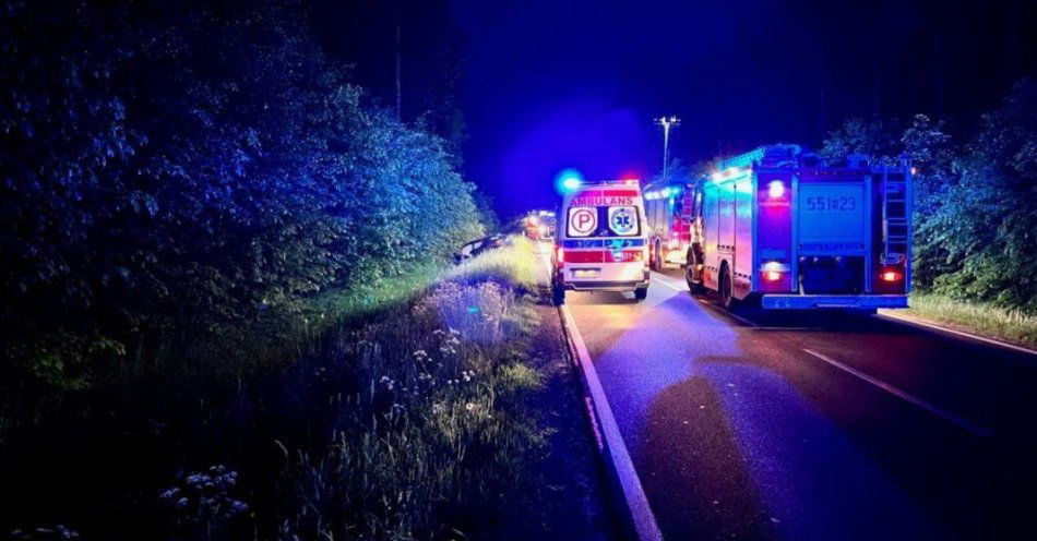 zdjęcie: Tragiczny finał wypadku drogowego na drodze krajowej nr 57 / fot. KPP w Szczytnie