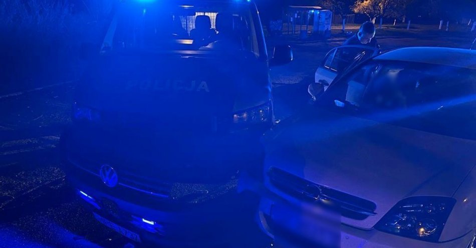zdjęcie: Ucieczka, pościg i zatrzymanie. 46-latek mając 2,5 promila wjechał w radiowóz / fot. KPP Sulęcin