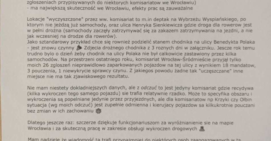 zdjęcie: Mieszkaniec dziękuje policji za poprawę drożności dróg w Śródmieściu / fot. KMP w Wrocławiu