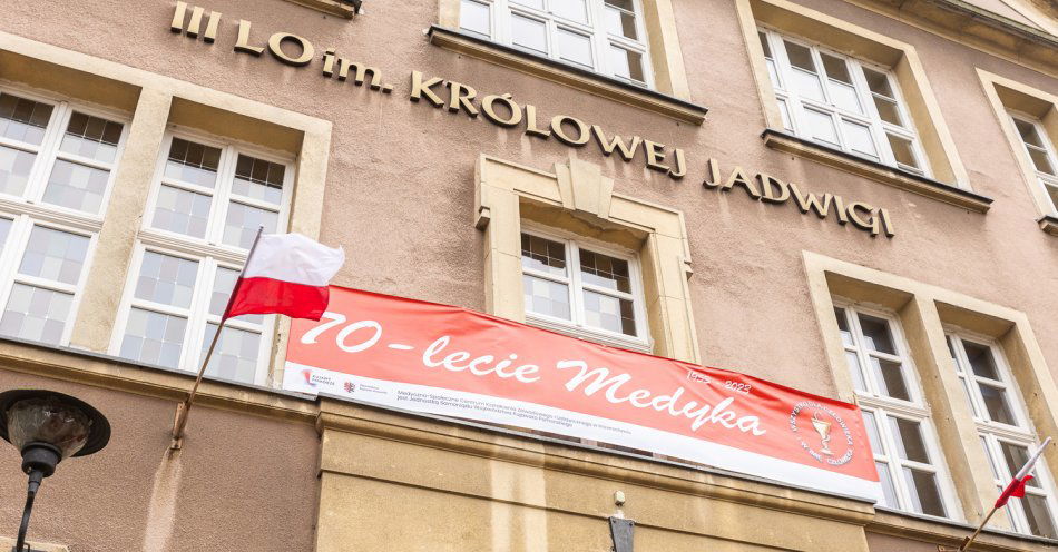 zdjęcie: Od 70 lat kształcą medyków / fot. nadesłane