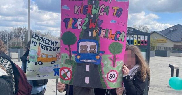 Kampania społeczna „Bezpieczny kierowca to trzeźwy kierowca” w Świątnikach Górnych.