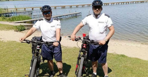 Słupeccy dzielnicowi rozpoczęli sezon rowerowy 2023