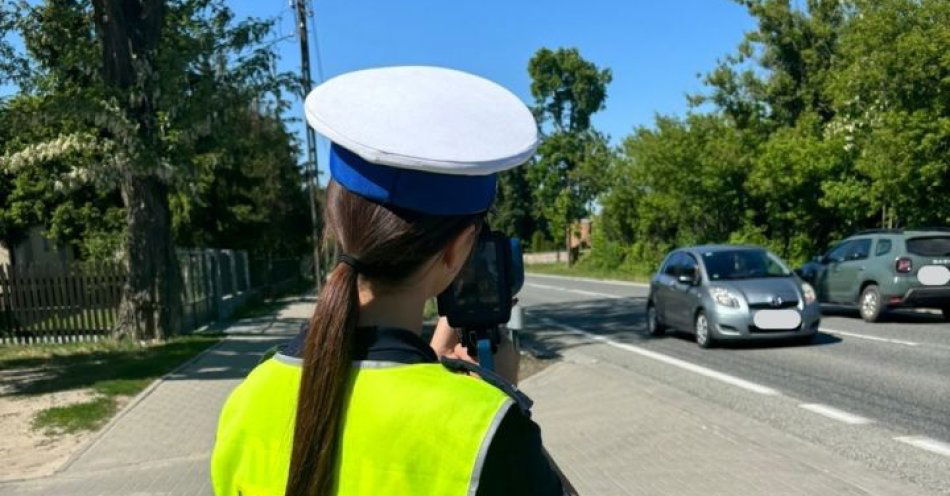 zdjęcie: Przekroczył prędkość, miał zakaz kierowania pojazdami i był poszukiwany / fot. KPP w Makowie Mazowieckim