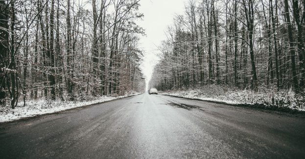 IMGW ostrzega przed marznącymi opadami deszczu i mżawki