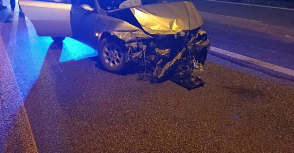 zdjęcie: W Ełku kierowca wjechał w barierki. Był poszukiwany / fot. KPP w Ełku