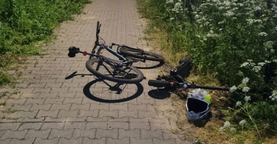 zdjęcie: Czołowe zderzenie hulajnogi i roweru / fot. KPP Ryki