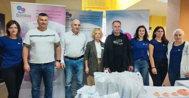 Policjanci skorzystali z Białej Soboty w sanockim SPZOZ