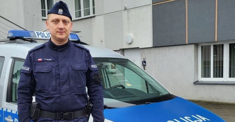 zdjęcie: Policjanci uratowali 27-latka, który chciał odebrać sobie życie / fot. KPP Sępólno Krajeńskie