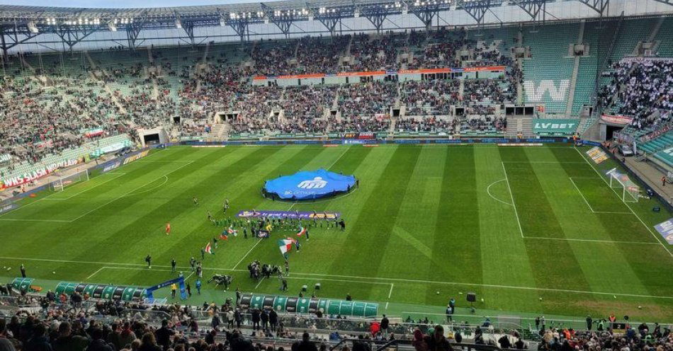 zdjęcie: Bezpiecznie podczas niedzielnego meczu pomiędzy WKS Śląsk Wrocław i ŁKS Łódź / fot. KMP w Wrocławiu