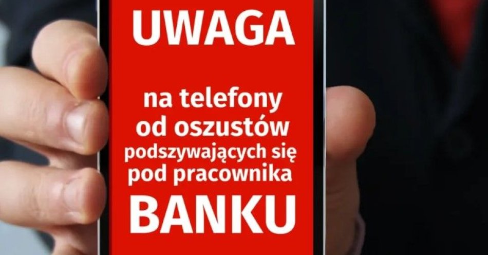 zdjęcie: W wyniku oszustwa 47-latek stracił blisko 14 000 złotych / fot. KPP Krasnystaw