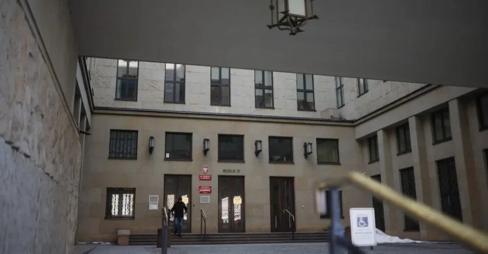 zdjęcie: Ciąg dalszy precedensowego procesu o wykorzystanie głosu lektora przy użyciu AI - 27 listopada / Warszawa, 20.02.2026. Siedziba Sądu Okręgowego w Warszawie, 20 bm. (sko) PAP/Leszek Szymański