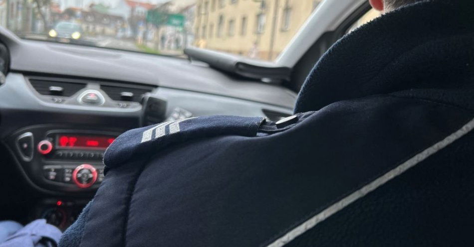 zdjęcie: Żory: agresywny mężczyzna z siekierą zatrzymany / fot. KMP w Żorach