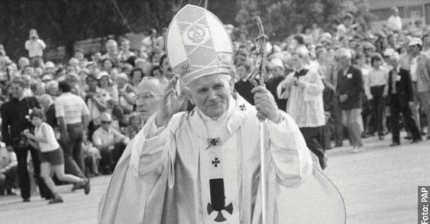 Wystawa  „Uradowaliście dziś moje serce” : śladami Jana Pawła II po ziemi łódzkiej