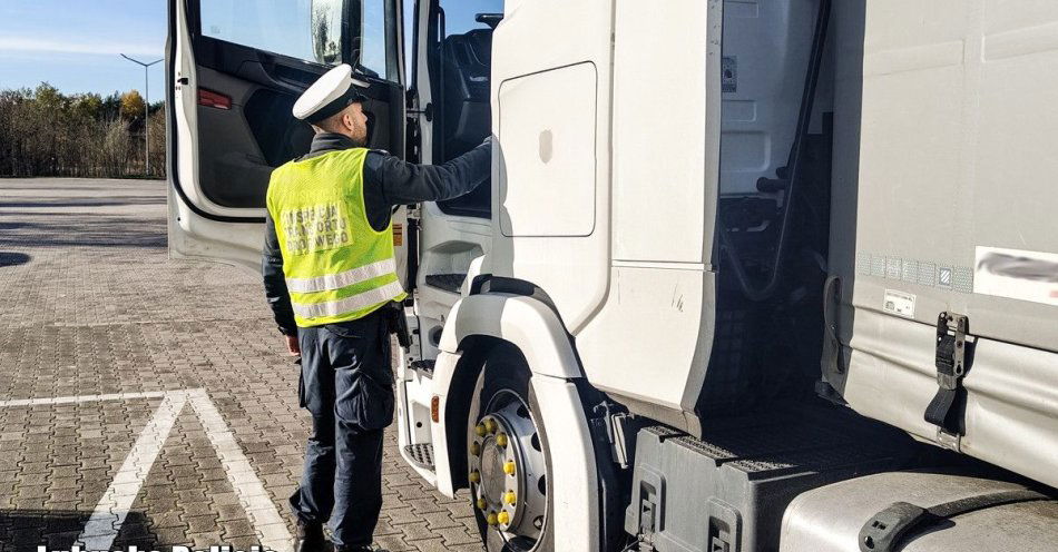 zdjęcie: Kontrole ciężarówek na DK12. Policja i ITD ukarali kierowcę / fot. KPP Wschowa