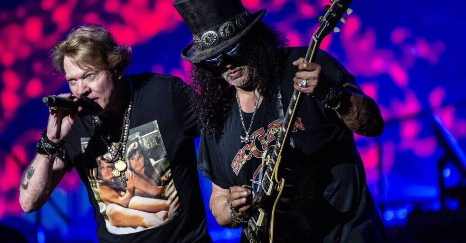 zdjęcie: W sobotę koncert Guns N’Roses na Stadionie Narodowym w Warszawie, utrudnienia na Saskiej Kępie / fot. PAP
