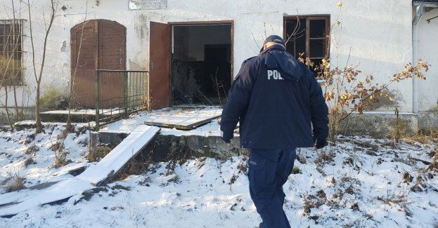 Policjanci pomagają osobom w kryzysie bezdomności