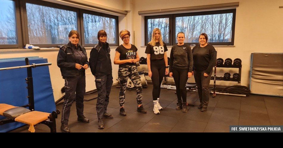 zdjęcie: Samoobrona dla kobiet w Policji w Skarżysku-Kamiennej / fot. KPP Skarżysko-Kamienna