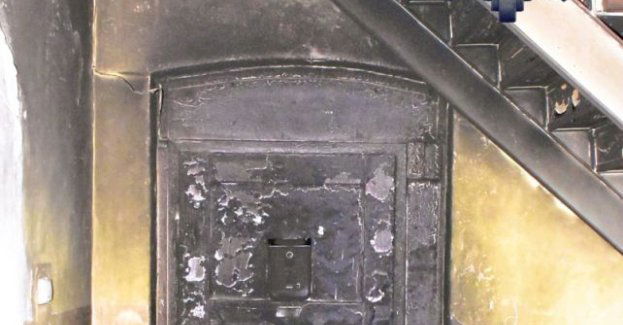 Za podpalenie drzwi do mieszkania trafił na trzy miesiące do aresztu