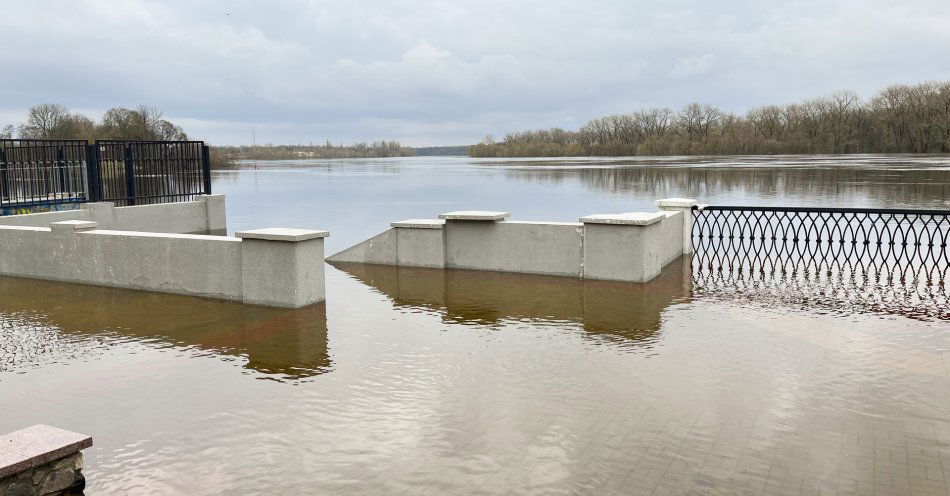 zdjęcie: Samorząd przekaże 2,1 mln zł regionom dotkniętym powodzią / v22771622