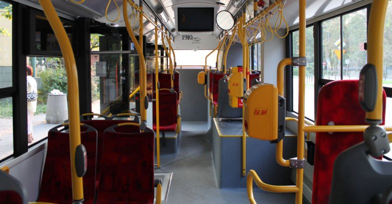 zdjęcie: Kolejny wypadek autobusu w Warszawie / fot. Muri / CC BY-SA (https://creativecommons.org/licenses/by-sa/4.0)