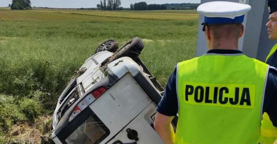 zdjęcie: Pijany kierowca wypadł z drogi i uderzył w wiatę przystanku autobusowego / fot. KPP Kępno