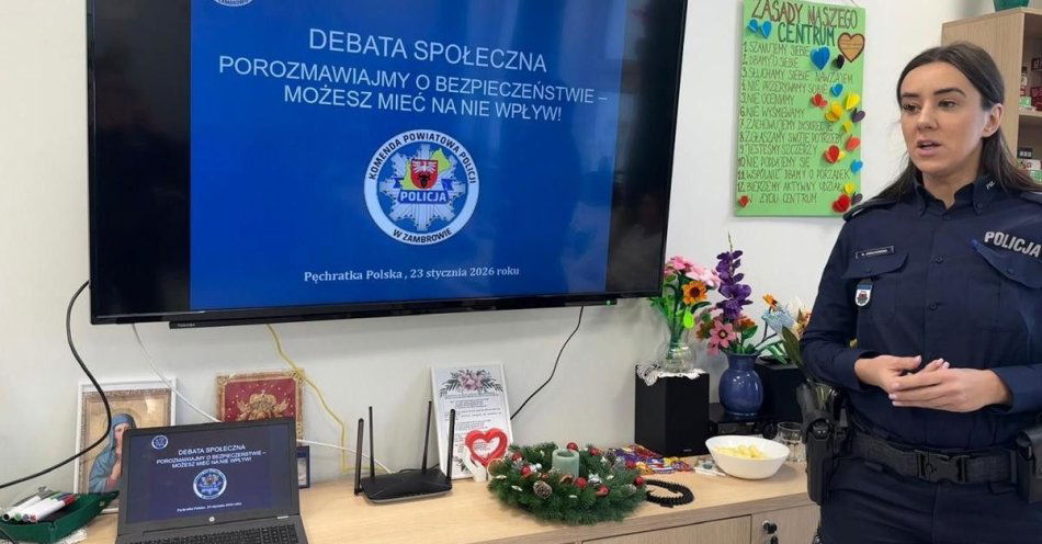 zdjęcie: Mieszkańcy Szumowa rozmawiali o bezpieczeństwie / fot. KPP Zambrów