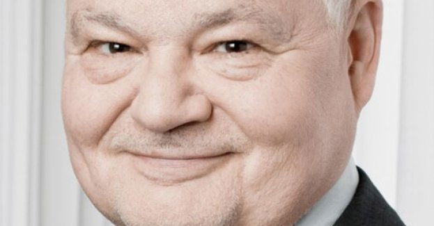 Postawienie prezesa NBP Adama Glapińskiego przed TS uderzy w niezależność banku centralnego