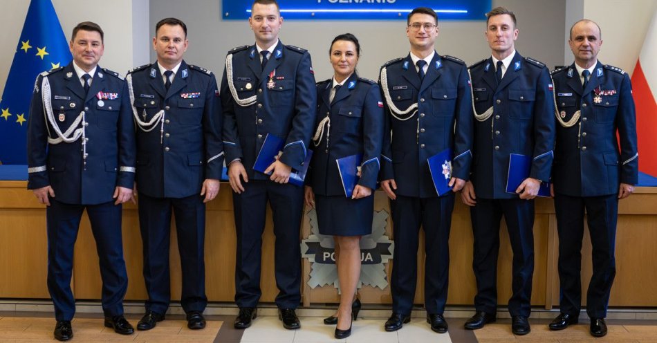 zdjęcie: Czterech policjantów z Piły awansowało na młodszych aspirantów / fot. KPP Piła