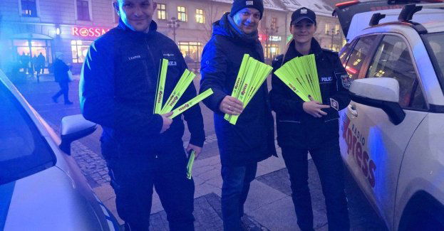 Świeć przykładem z Radiem Express Setki opasek rozdane