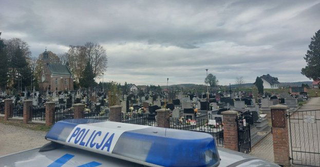 Policja przypomina o bezpieczeństwie podczas Wszystkich Świętych